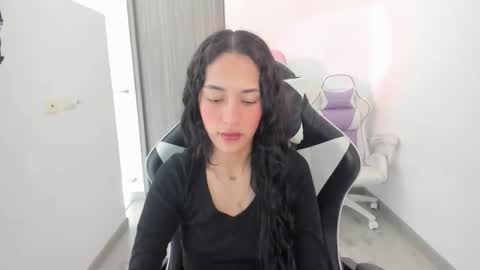 Snapshot of kaylie_xxx chatting on 11, 10, 2025 kaylie online show from 11, 10, 2025