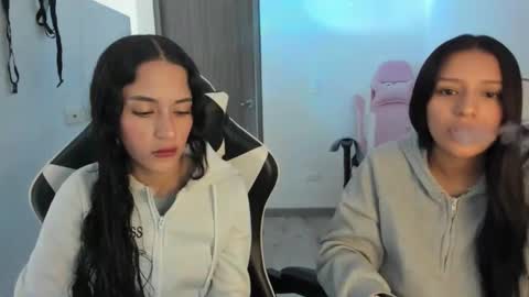 Snapshot of kaylie_xxx chatting on 14, 11, 2025 kaylie online show from 14, 11, 2025