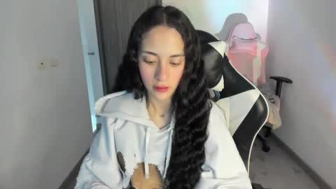 Snapshot of kaylie_xxx chatting on 13, 1, 2026 kaylie online show from 13, 1, 2026