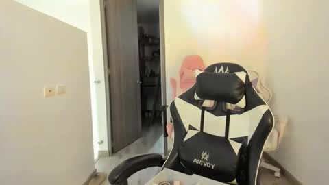 Snapshot of kaylie_xxx chatting on 14, 1, 2026 kaylie online show from 14, 1, 2026