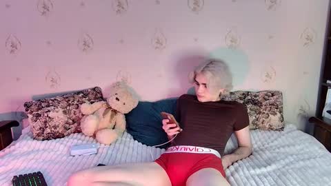 Snapshot of kazzu_daw chatting on 4, 2, 2026 kazzu_daw online show from 4, 2, 2026