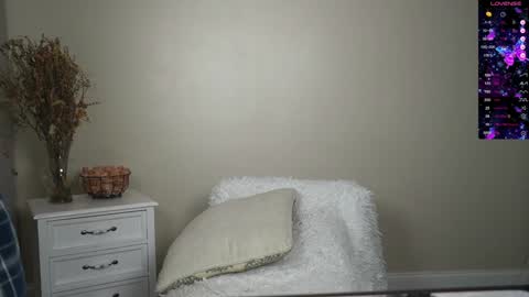 EliandKylie online show from 1, 1, 2025