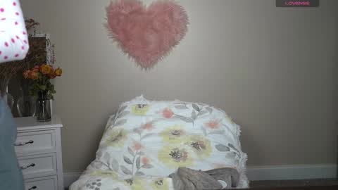 EliandKylie online show from 21, 9, 2025