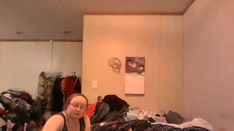 Snapshot of kcandler27 chatting on 20, 10, 2025 kcandler27 online show from 20, 10, 2025