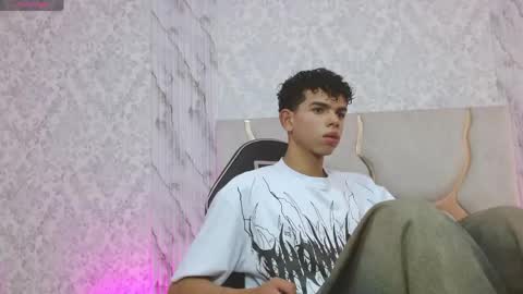 Snapshot of keahi_tay chatting on 11, 3, 2026 keahi online show from 11, 3, 2026