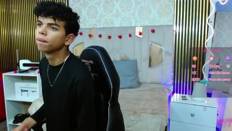 Snapshot of keahi_tay chatting on 4, 4, 2026 keahi online show from 4, 4, 2026