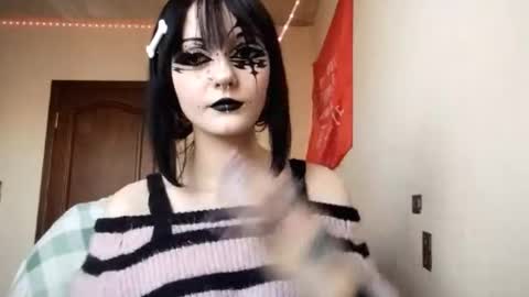 keelyha online show from 4, 2, 2026