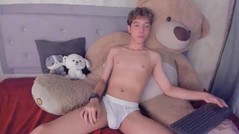 Snapshot of kei_oliver chatting on 25, 1, 2025 kei oliver online show from 25, 1, 2025