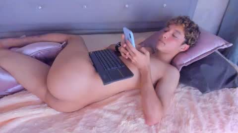 Snapshot of kei_oliver chatting on 9, 2, 2025 kei oliver online show from 9, 2, 2025