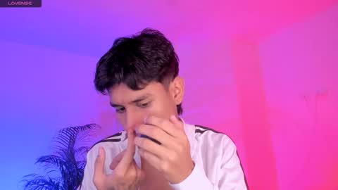 Snapshot of keiner_smith chatting on 5, 10, 2025 Alejandro Gonzalez online show from 5, 10, 2025