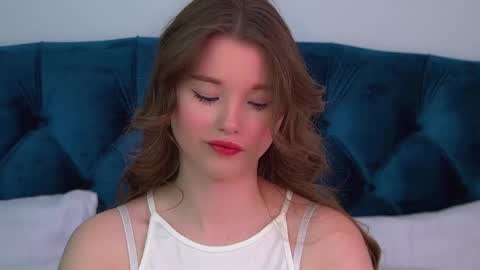 Keira online show from 3, 5, 2026