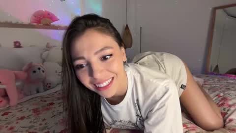 Snapshot of keirasworld chatting on 5, 12, 2025 keira online show from 5, 12, 2025