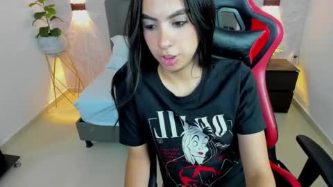 Snapshot of keithy_sex chatting on 12, 3, 2025 K E I T H Y online show from 12, 3, 2025