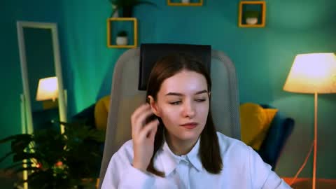 kelliebanshe online show from 5, 5, 2026