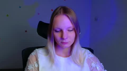 Snapshot of kelly_lly chatting on 29, 9, 2025 Kelly online show from 29, 9, 2025