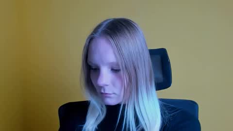 Snapshot of kelly_lly chatting on 30, 9, 2025 Kelly online show from 30, 9, 2025