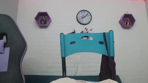 Snapshot of kelly_queenpussy chatting on 2, 3, 2025 KEY online show from 2, 3, 2025