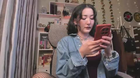 Snapshot of kellyasian chatting on 20, 11, 2025 Leia online show from 20, 11, 2025