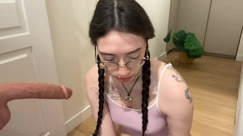 Snapshot of kellyberry__ chatting on 20, 3, 2026 Kelly online show from 20, 3, 2026