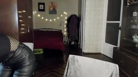 Snapshot of kellydark0111 chatting on 18, 12, 2024 Mistress  online show from 18, 12, 2024