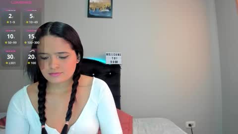 Snapshot of kellymillian_ chatting on 17, 10, 2025 kellyMillian  online show from 17, 10, 2025
