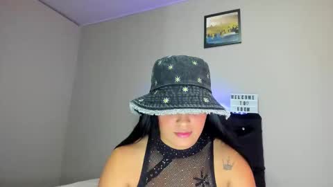 Snapshot of kellymillian_ chatting on 18, 10, 2025 kellyMillian  online show from 18, 10, 2025