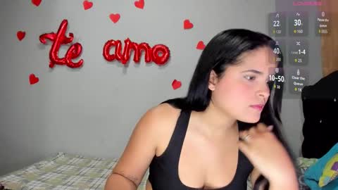 Snapshot of kellymillian_ chatting on 14, 12, 2025 kellyMillian online show from 14, 12, 2025