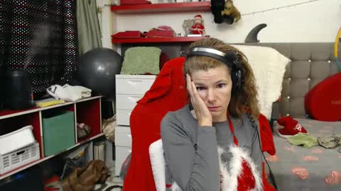 kelly online show from 25, 12, 2024