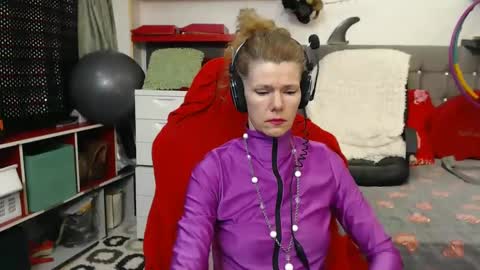 kelly online show from 30, 12, 2024