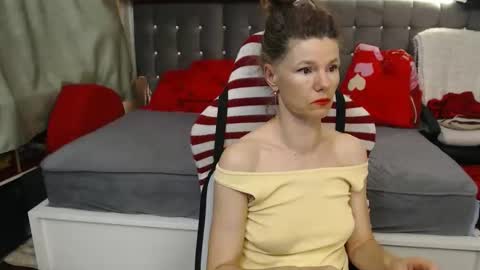 kelly online show from 10, 5, 2026