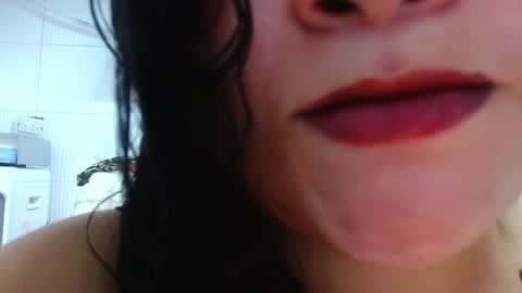 Snapshot of kellyshibary chatting on 1, 7, 2026 KELLY LUNA online show from 1, 7, 2026