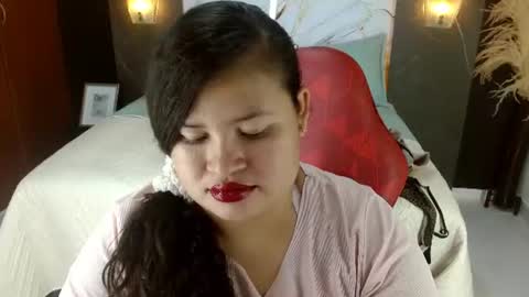 Snapshot of kellyshibary chatting on 1, 8, 2026 KELLY LUNA online show from 1, 8, 2026