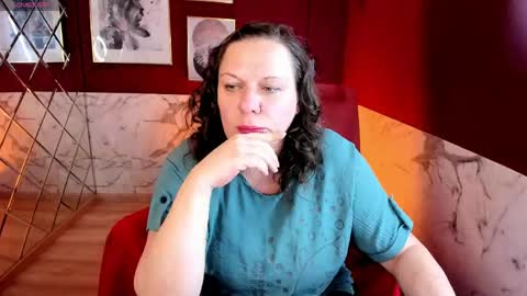 Kelly online show from 10, 5, 2026