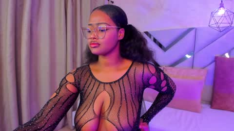 Snapshot of kellyy_cooper chatting on 27, 12, 2024 Kelly online show from 27, 12, 2024