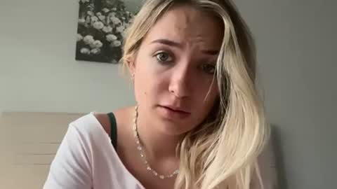 Kelsey Blu online show from 23, 4, 2026