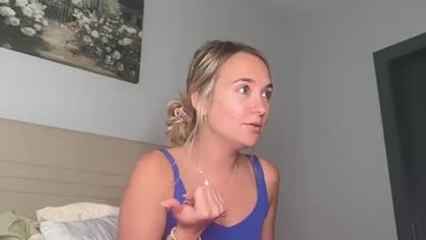 Kelsey Blu online show from 9, 5, 2026