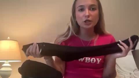 Kelsey Blu online show from 20, 5, 2026