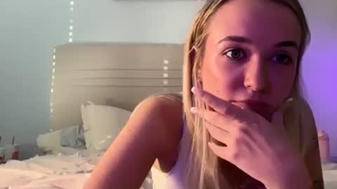 Snapshot of kelseyblu chatting on 2, 6, 2026 Kelsey Blu online show from 2, 6, 2026