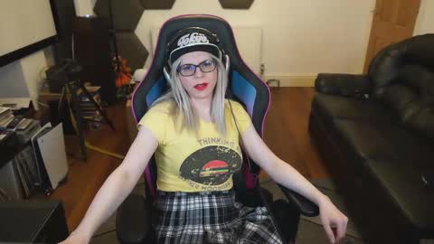 kelseycobalt online show from 23, 2, 2025