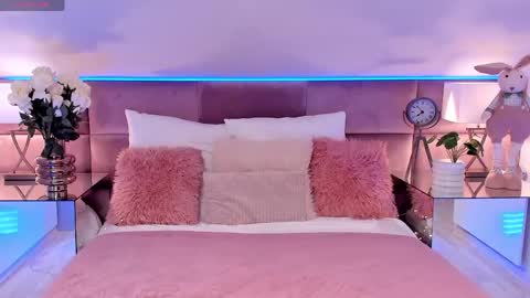 kelsi_di online show from 19, 5, 2026