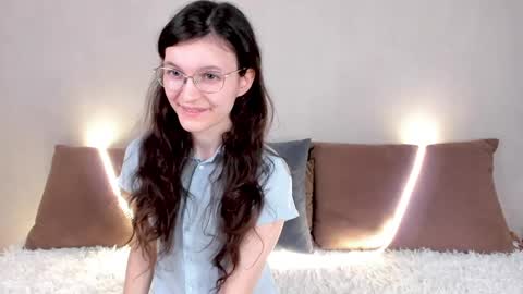 Kelsirabenold online show from 26, 4, 2026