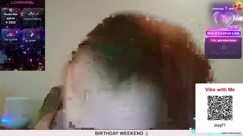 Snapshot of kelzhelz chatting on 14, 12, 2024 Helen online show from 14, 12, 2024