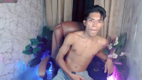 Snapshot of ken_minjun chatting on 12, 5, 2026 ken_minjun online show from 12, 5, 2026