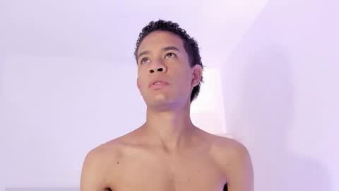 Snapshot of ken_rivera chatting on 26, 10, 2025 Julian Rivera   online show from 26, 10, 2025
