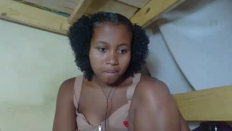 Snapshot of kenchy93 chatting on 29, 10, 2025 Kenchy online show from 29, 10, 2025