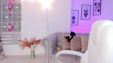 Kendall Jenner online show from 10, 12, 2024