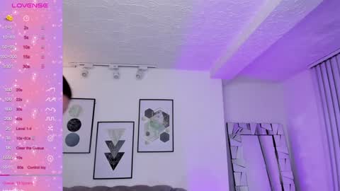 Kendall Jenner online show from 10, 1, 2025