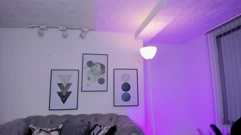 Kendall Jenner online show from 29, 1, 2025