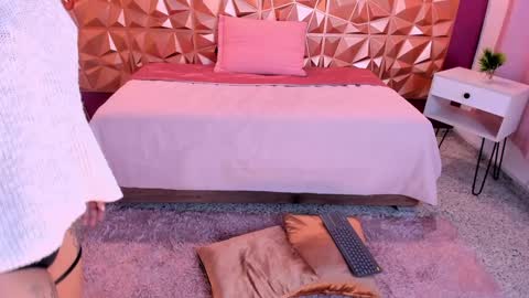 Kendall online show from 12, 12, 2024