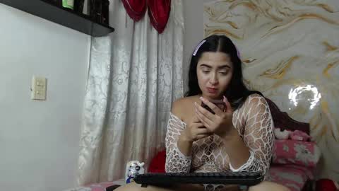 kendall  online show from 30, 4, 2026
